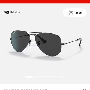 Black Ray-Ban Aviators